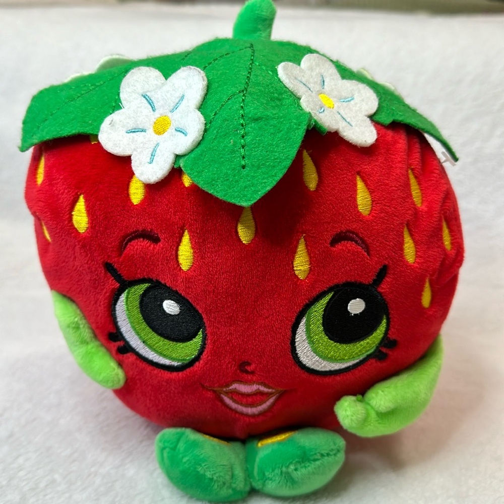 NWOT 🍓SHOPKINS Coin bank